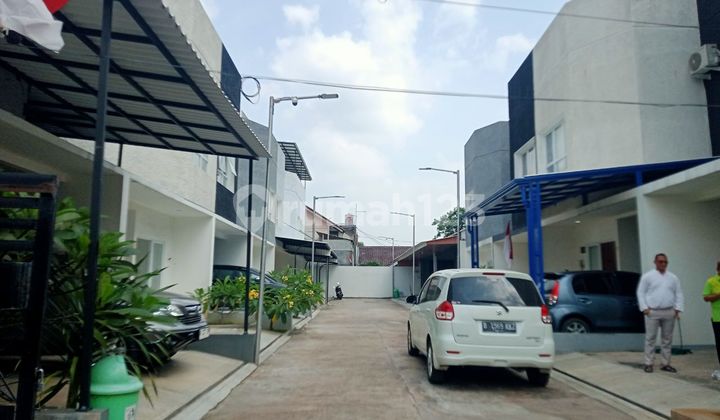 Rumah Baru 3 Lantai Mewah Jatimurni Pondok Melati 2