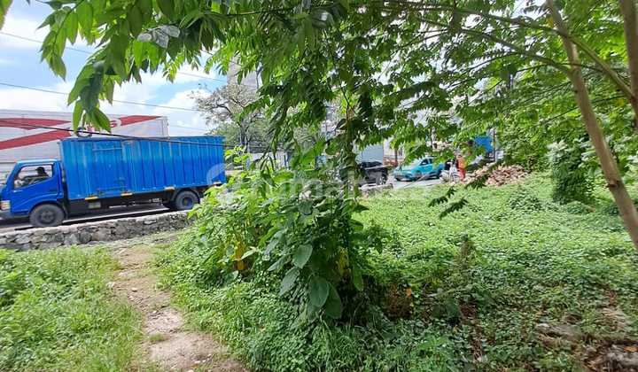 Tanah Pinggir Jalan Raya Cut Mutia Dekat Terminal Bekai