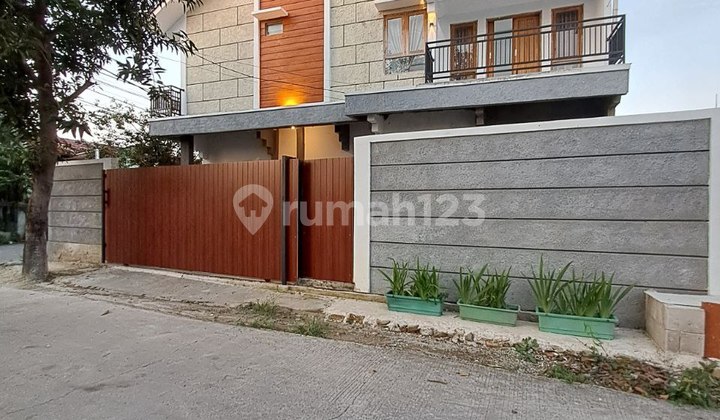 Rumah Hook Bagus Dekat Kfc Alamanda Karang Satria Bekasi 2