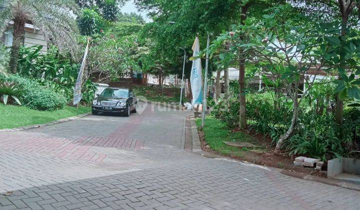Rumah 2 lantai gaya Bali dekat stasiun krl