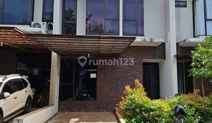 Disewakan Rumah 2 Lantai dibelakang Lapangan Golf Pondok Cabe