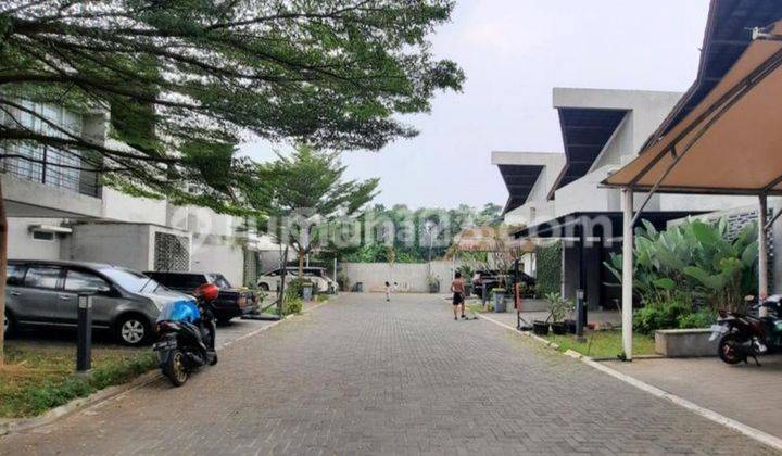 Rumah Town House di Jl. Veteran DEPLU Jaksel 1