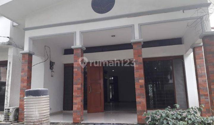 Rumah di Jl. Gaharu IV Jakarta Selatan. Shm. Mewah Dan Ada Pool 1