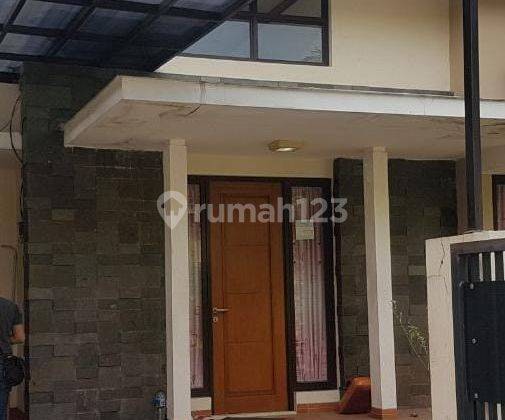 Rumah Semi Furnished di Cluster Ifiola, Harapan Indah, Bekasi.  2