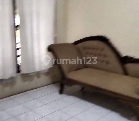 Rumah Di Maguwoharjo, Sleman. Kondisi Bagus. Hadap Utara 2