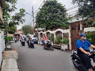 Rumah Di Utan Kayu Cocok Utk Usaha. Lebar 15m². Harga Jauh Dibawah Harga Appraisal Bank 2