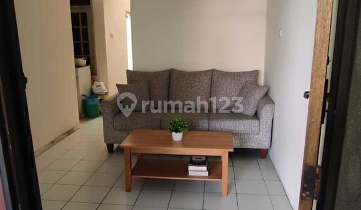 Ready-to-Occupy House in East Rungkut, Flood-Free & Close to Campus 2