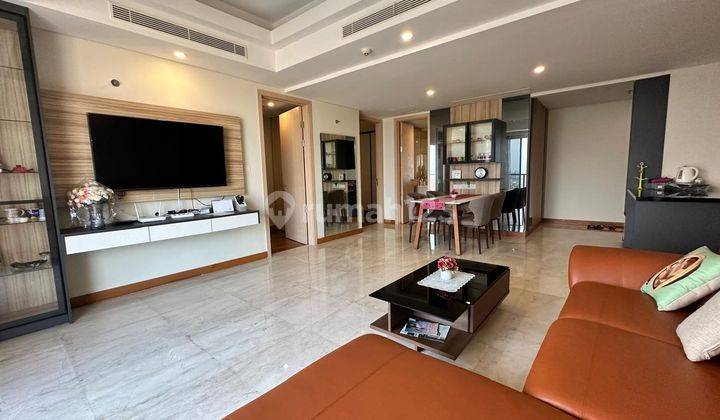 ruang keluarga turun harga setengah milyar apartemen
