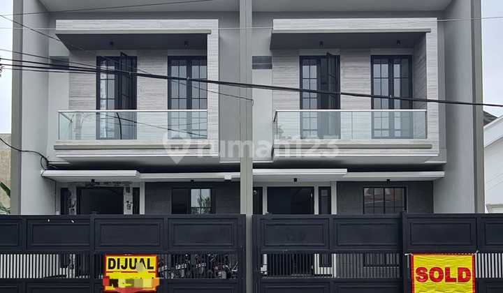 Rumah 2 lantai Baru Gress, Design Minimalis Modern di Lingkungan Elite Dharmahusada Indah Rumah 2 lantai Baru Gress, Design Minimalis Modern di Lingkungan Elite Dharmahusada Indah
