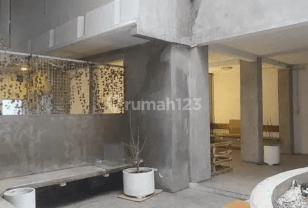 Tempat usaha 3 lantai ex Caffee dan Office di Lokasi Strategis Gayungsari Surabaya Selatan 2