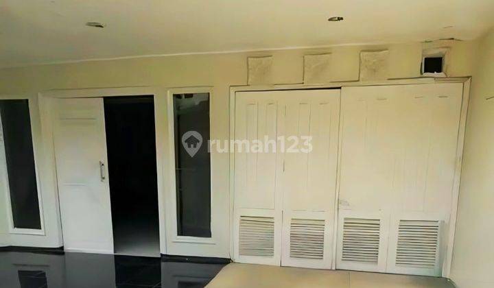 Rumah Sutorejo di Jalan Utama Strategis Ke Mulyosari Dan Dharmahusada 2