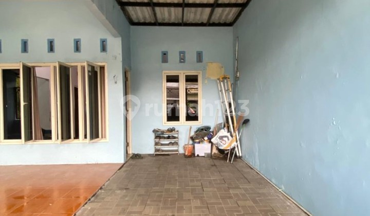 Hadap Fasum Taman - Parkir Tamu Aman Rumah Siap Huni Wiguna Timur Surabaya 2