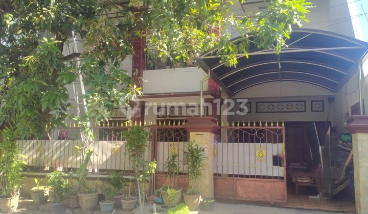 2-Storey Boarding House in Tenggilis Mejoyo Utara - Close to Ubaya Campus 2-Storey Boarding House in Tenggilis Mejoyo Utara - Close to Ubaya Campus