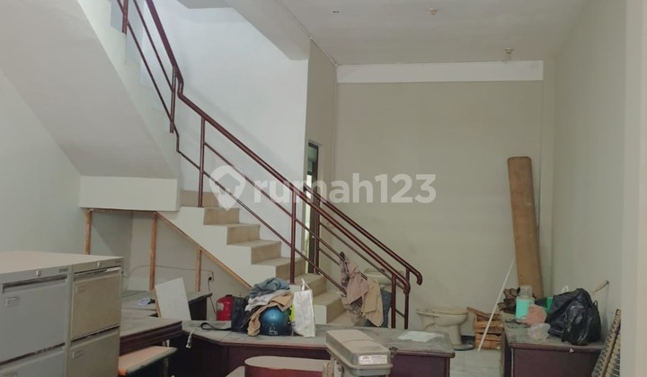 Widest Street Position Hook - Parking for 5 Cars Suitable for Office, BPR, Leasing, Beauty Clinic, Tax / Legal Consultant, etc. 2