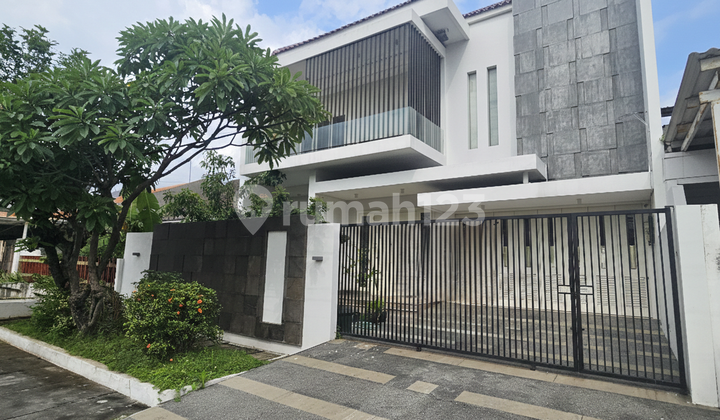 Rumah Super Mewah Jemursari - Layout Ciamik, Material Top, Tinggal Bawa Koper