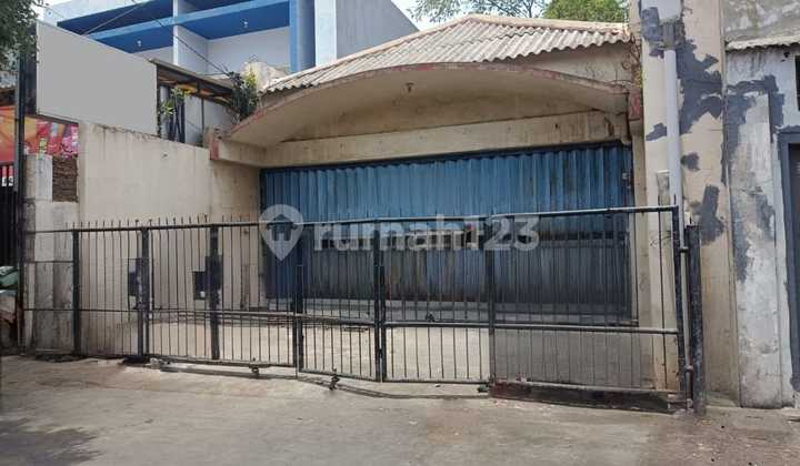 READY-TO-USE SHOPHOUSE, READY FOR HIGH TURNOVER, PACUAN KUDA PETEMON, 24-HOUR BUSY LOCATION