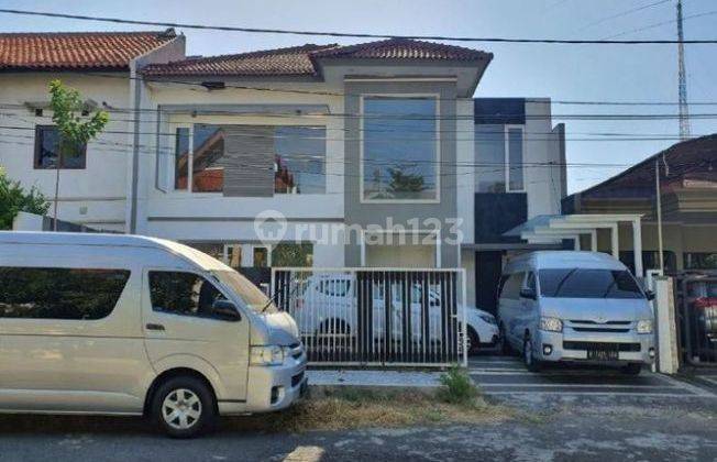 Rumah Cantik 2 Lantai Konsep Modern Minimalis Siap Huni, Perumahan Elite Nginden Intan 2