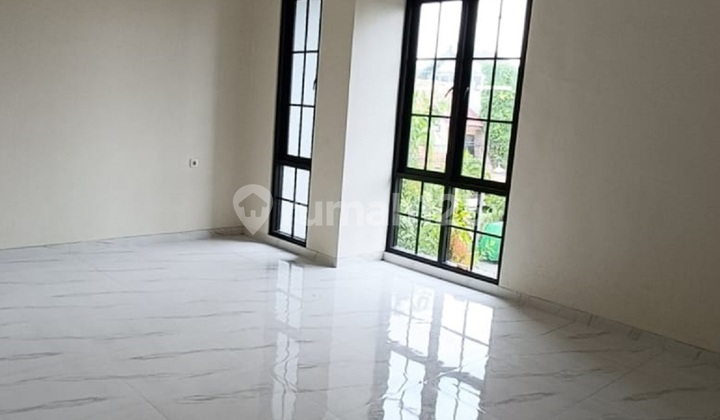 Lokasi Prime Langka, Rumah 2 lantai Lebar 9 Estetik Baru Gress di Wisma Permai Raya MERR Dharmahusada 2