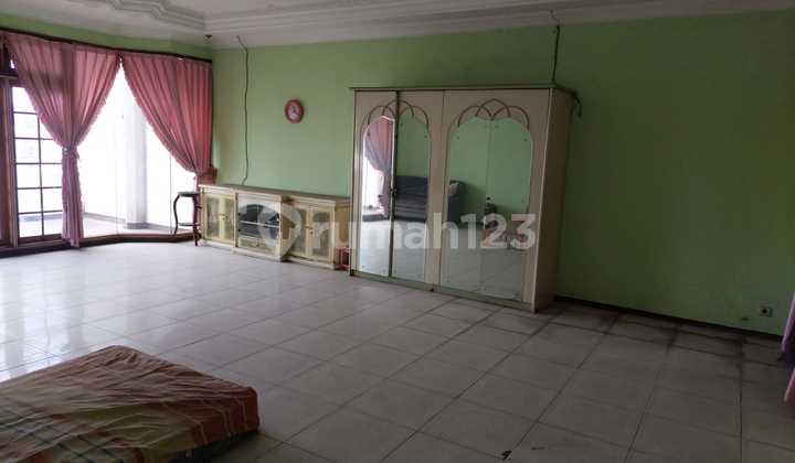 Ruko 2 jejer sangat luas di Pusat Kota Mojokerto Jl Majapahit Pusat Bisnis 2