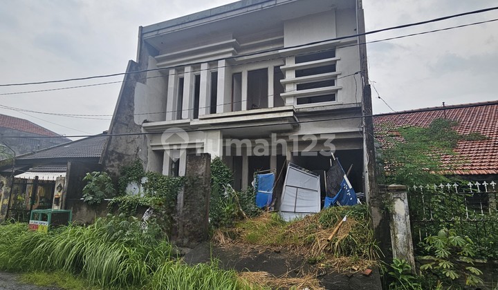 Sell Cheap | 2-Story House in Rungkut Asri - Near Mc Donald / Superindo