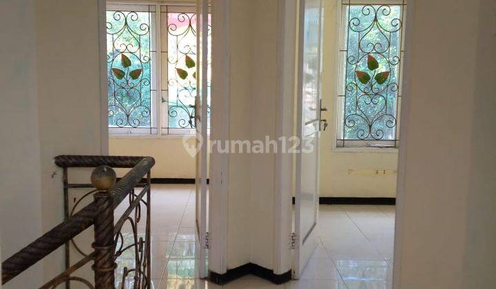 kamar tidur rumah siap huni di kebonsari