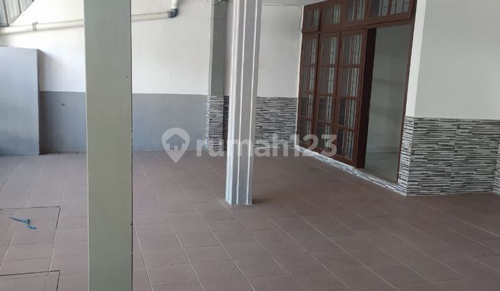 Near Ubaya University Tenggilis Campus, Jumbo Room &amp; Ready to Occupy in Rungkut Mejoyo - East Surabaya 2