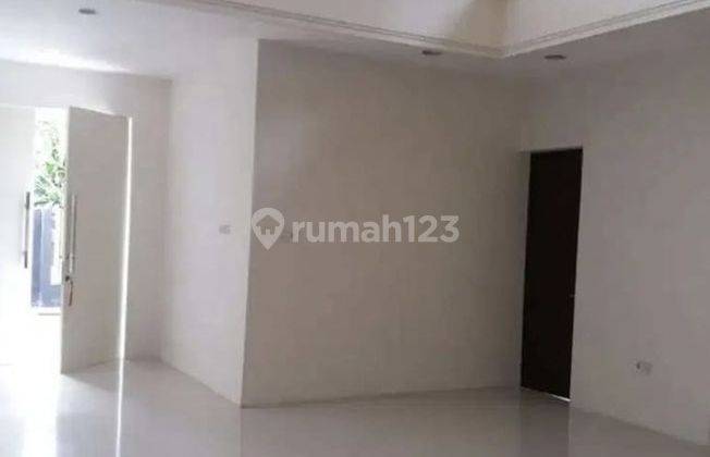 Rumah Cantik 2 Lantai Konsep Modern Minimalis Siap Huni, Perumahan Elite Nginden Intan 2