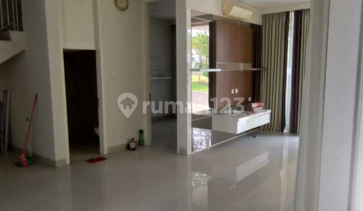 Ready to live in 2-story house in Grand Island - Pakuwon City cluster, very Quiet, Comfortable and Private. 2