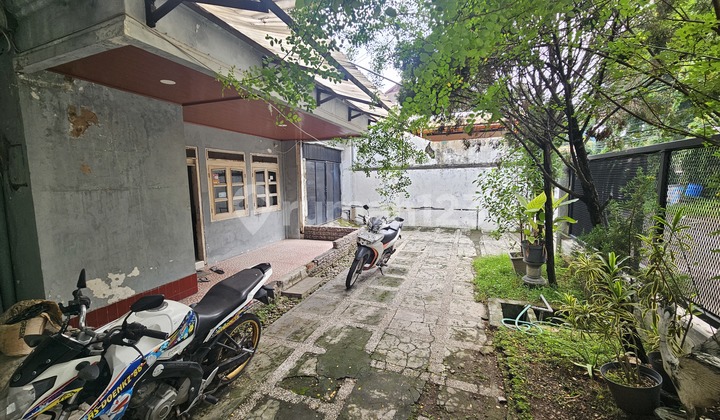 2-Story House Suitable for Residence / Office - Bendul Merisi Surabaya Near Plaza Marina, Royal Plaza, Raya Jemursari & Ahmad Yani 2