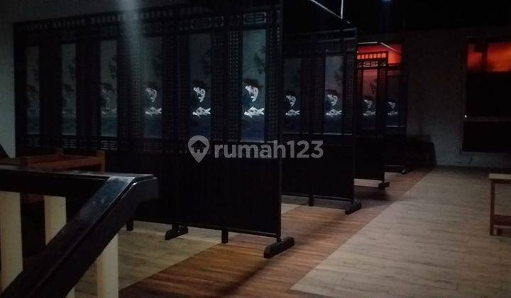 Ruko 3 Lantai di Nol Jalan Rungkut Siap Pakai Interior Lux Elegan 2