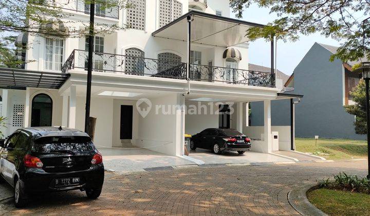 Rumah mewah cantik siap huni lokasi Strategis harga nego  2