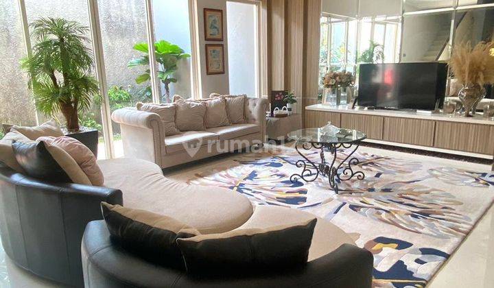 Rumah cantik siap huni  fully furnished lokasi Strategis harga nego  2