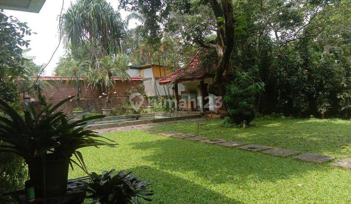 Rumah Asri cantik lokasi Strategis di kalibata Jakarta Selatan harga nego dengan halaman yg luas   2