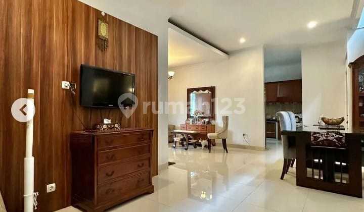 Rumah Asri Bersih Rapi Siap Huni Lokasi Sangat Strategis Harga Nego.. 2