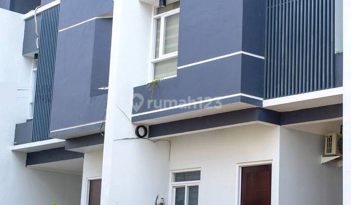 Rumah Dijual di Dekat Sektor 9 Bintaro 2 Lantai 800jtaan 2