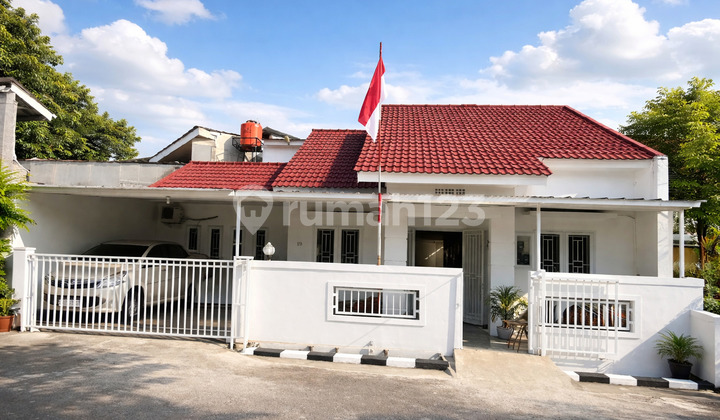 Sell Boarding House in Bogor City, 5 Minutes to Botani Square Sell Boarding House in Bogor City, 5 Minutes to Botani Square