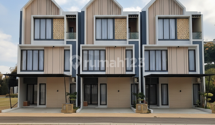 House by the Road with Access for 2 Cars, 5 Minutes to Pejaten Mall House by the Road with Access for 2 Cars, 5 Minutes to Pejaten Mall