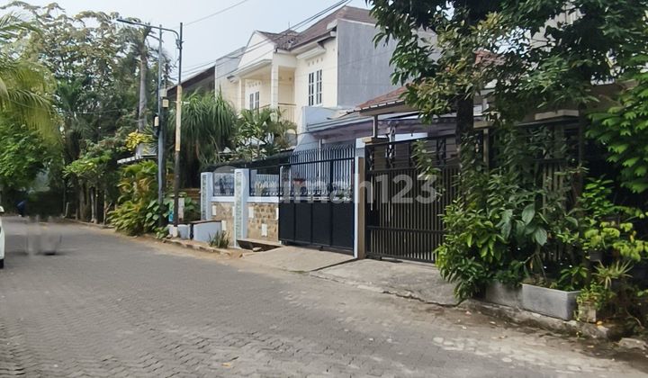 Rumah 2 Lantai Shm Bagus Di Pos Pengumben Raya, Jakarta Barat