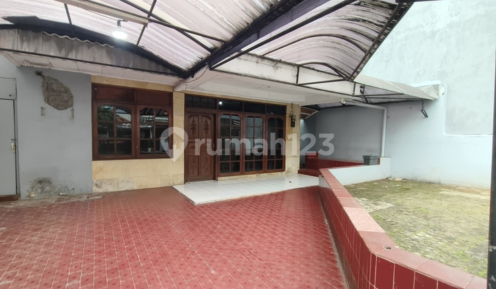 Rumah SHM Lebar 10 Meter di Srengseng Jakarta Barat 2