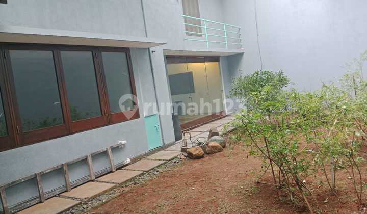 Rumah 2 Lantai Dekat Ruko di Green Garden, Jakarta Barat 2