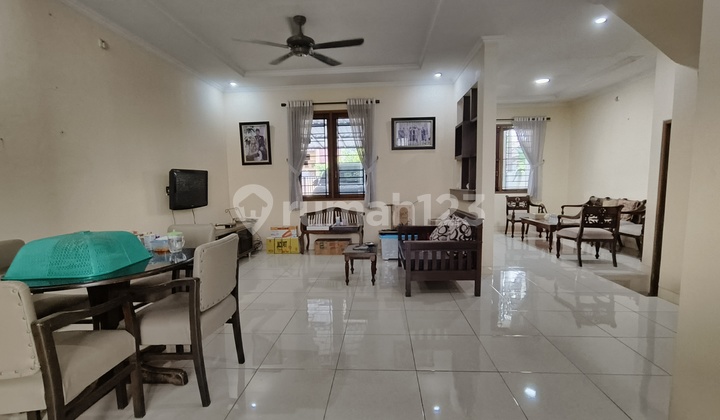Rumah Bagus SHM di Komplek Dolog Duren Sawit