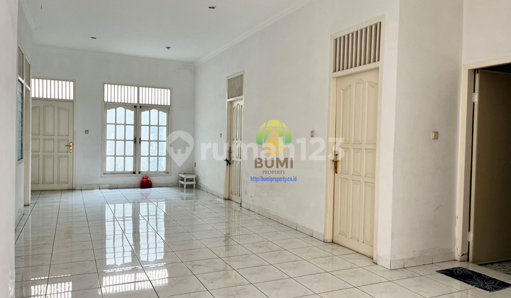 Flood-free house ready to occupy in West Jakarta 2