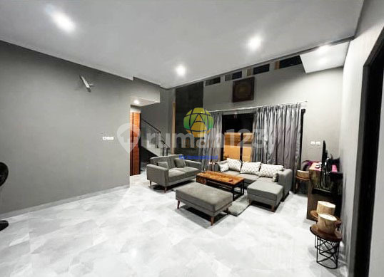 Rumah elit 2 lantai full furnished di solo baru 2