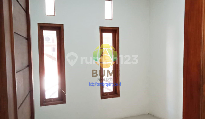 Rumah bagus minimalis siap pakai di komplek perumahan colomadu 2