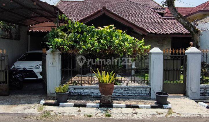 rumah luas dan nyaman di bsi 1