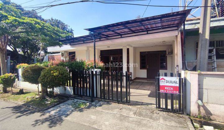 rumah hoek nyaman di taman cimanggu 1