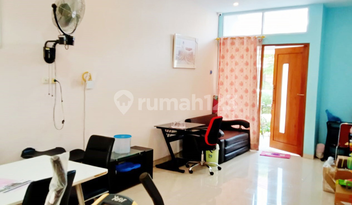 Furnished 2-Story House Ready to Occupancy Location Gentan