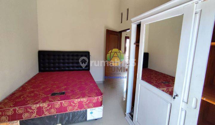 Rumah 2 lantai siap huni furnished di komplek perumahan solo baru 1