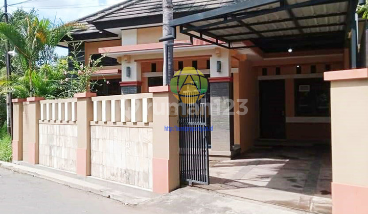 Ready-to-occupy house in Fajar Indah, Solo