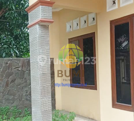 Rumah luas 120 meter siap huni di Gentan, Solo 2